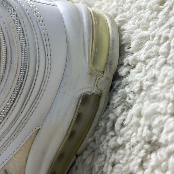 MENS NIKE AIR MAX 97s SIZE 10.5 PREOWNED *PRICED ACCORDING TO CONDITION* - Picture 4 of 15
